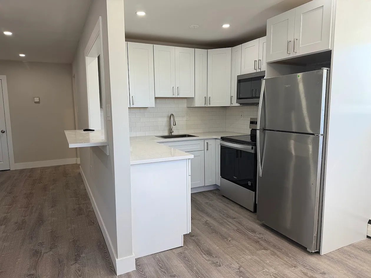 2 bed, 850 sqft, $2,145 — Photo 4