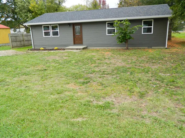 6854 N Maple St, Freetown, IN 47235