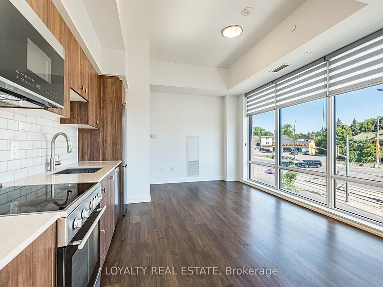 5 Wellington St S #207 — Photo 17