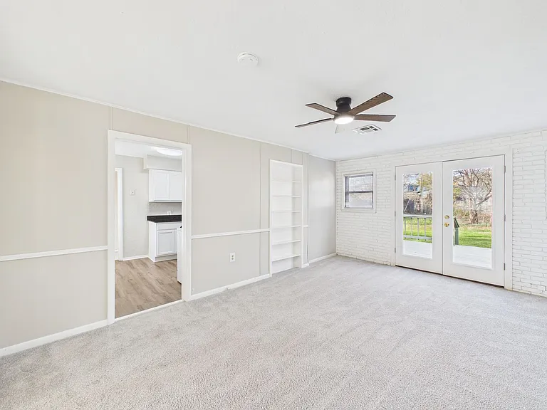 1307 NW Maple Ave — Photo 7
