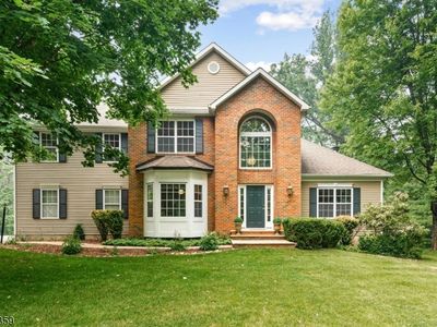 11 Whispering Woods Ln, Sparta, NJ, 07871