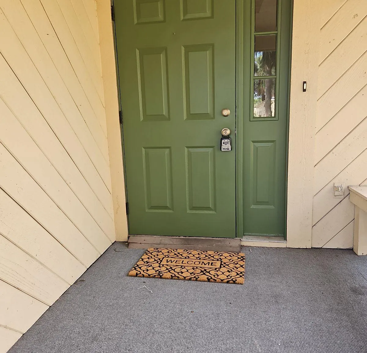 3 bed, 1933 sqft, $2,300 — Photo 4