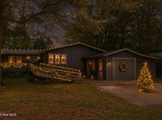 532 Medcalf Drive SW, Sunset Beach, NC 28468