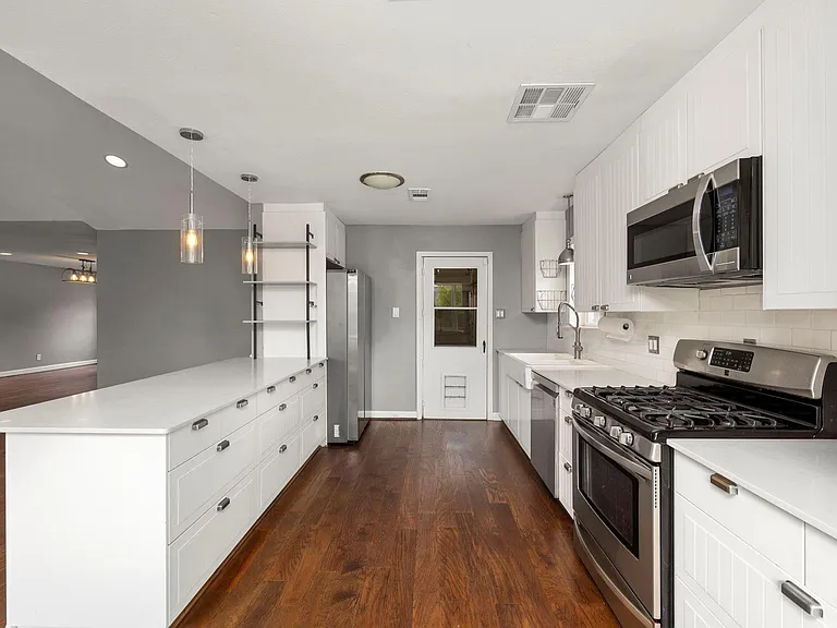12307 Nova Ct — Photo 8