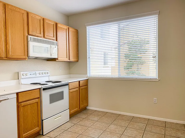 1690 Civic Center Dr #207 — Photo 8
