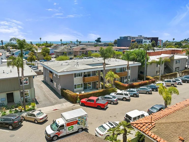 Renovated Apartments in Isla Vista — Photo 3