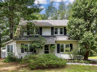 46 Crest Rd, Chappaqua, NY 10514