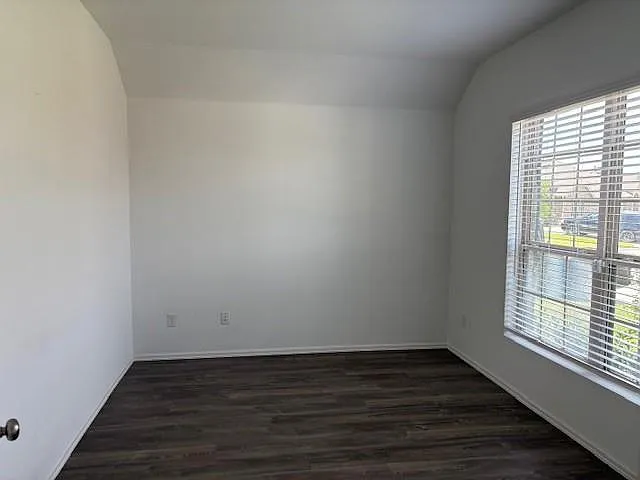 26643 Castiel Dr — Photo 6