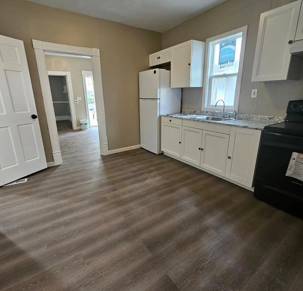 3 bed, 1108 sqft, $1,600 — Photo 2