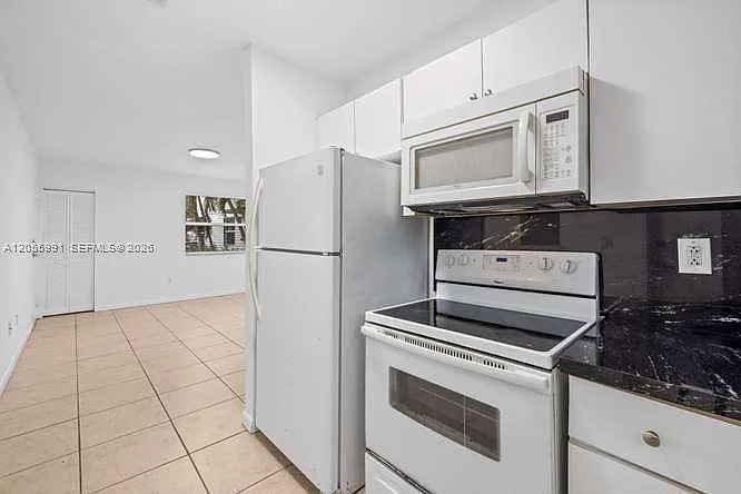 573 NE 82nd St #5 — Photo 6