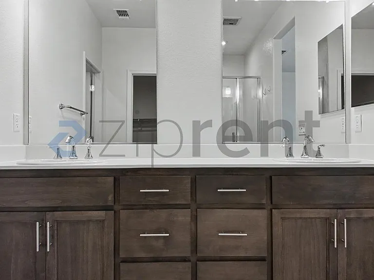 3401 Foothill Pine Ct — Photo 35