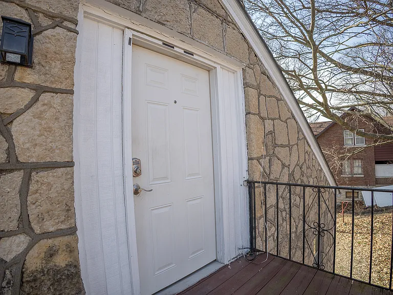 1214 E Dunklin St #B — Photo 3