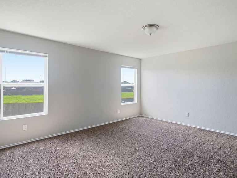7526 Crestway Rdg — Photo 6