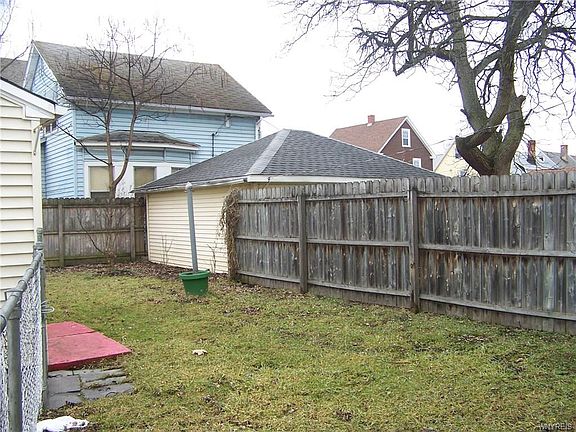 3rd image of 129 Mayer Ave