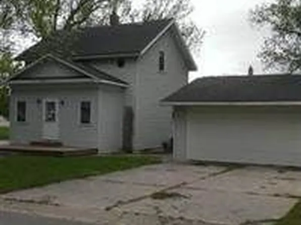308 2nd St S, Raymond, MN 56282