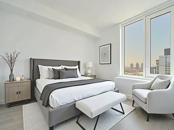 2455 3rd Avenue image 3 of 34