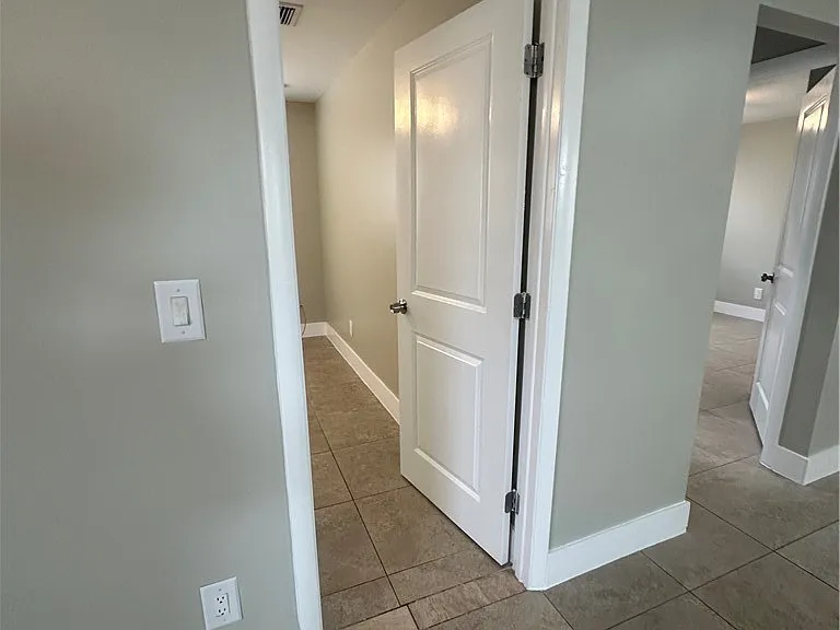 16920 Carmen Ave — Photo 6