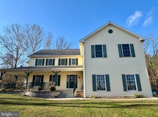 23 Cliff Side Ln, Wernersville, PA 19565