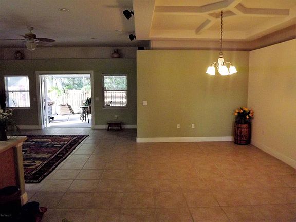2nd image of 4501 Sugarberry Ln