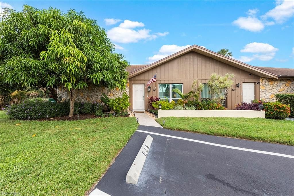 843 Palm View DR #25