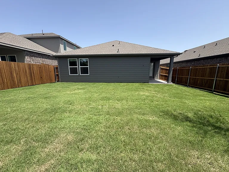 3330 Catamount Dr — Photo 18