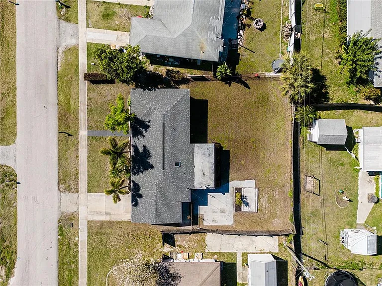 640 Dalton Blvd — Photo 24