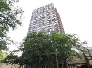 5320 N Sheridan Rd APT 902, Chicago, IL 60640