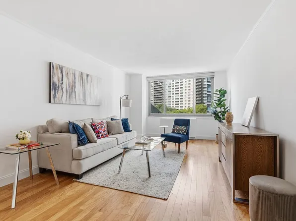 2025 Broadway #5A, New York, NY 10023