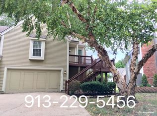 11441 W 112th Ter, Overland Park, KS 66210