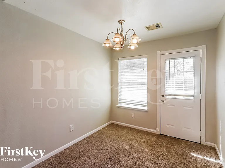 7006 Dawn Bloom Ln — Photo 5