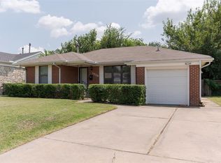 1738 Carlisle Rd, The Village, OK 73120