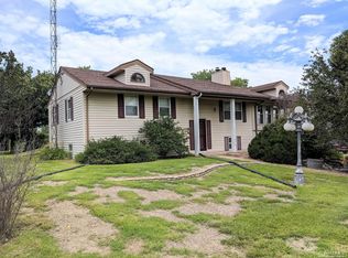 4512 W Pleasant Hill Rd, Salina, KS 67401