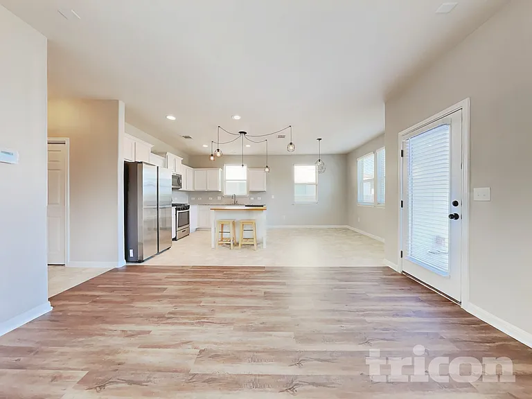 184 Vestral Rd — Photo 2