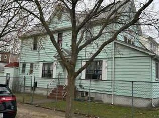 21445 89th Ave, Queens Village, NY 11427