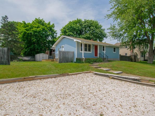 58 Islington Ave, Portsmouth, RI 02871