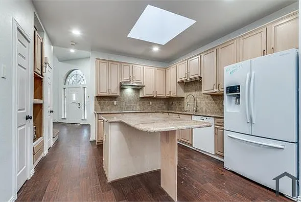 18702 Riverstone Ct — Photo 7