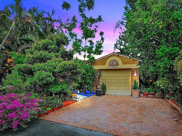 13856 Langley Place, Davie, FL 33325