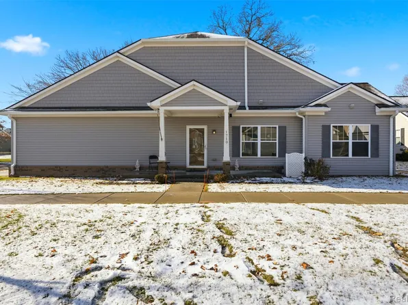 1710 Carlisle St, Howell, MI 48855