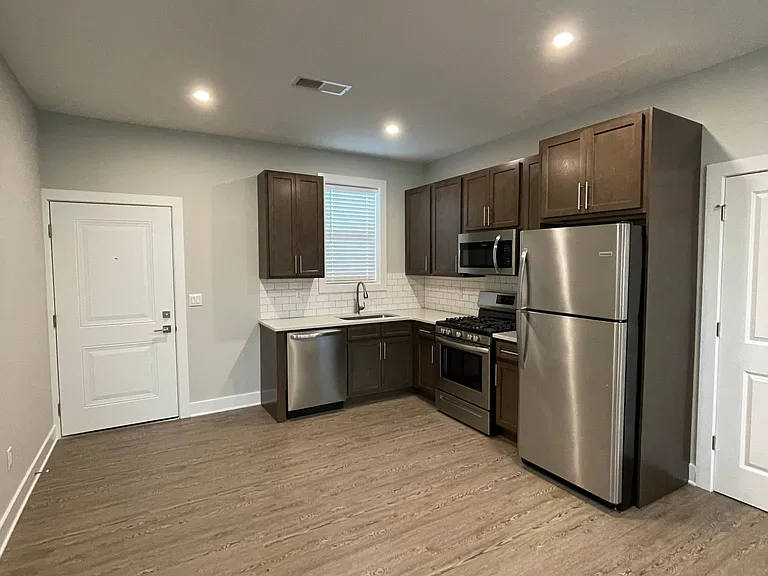 268 Main St #5 — Photo 1