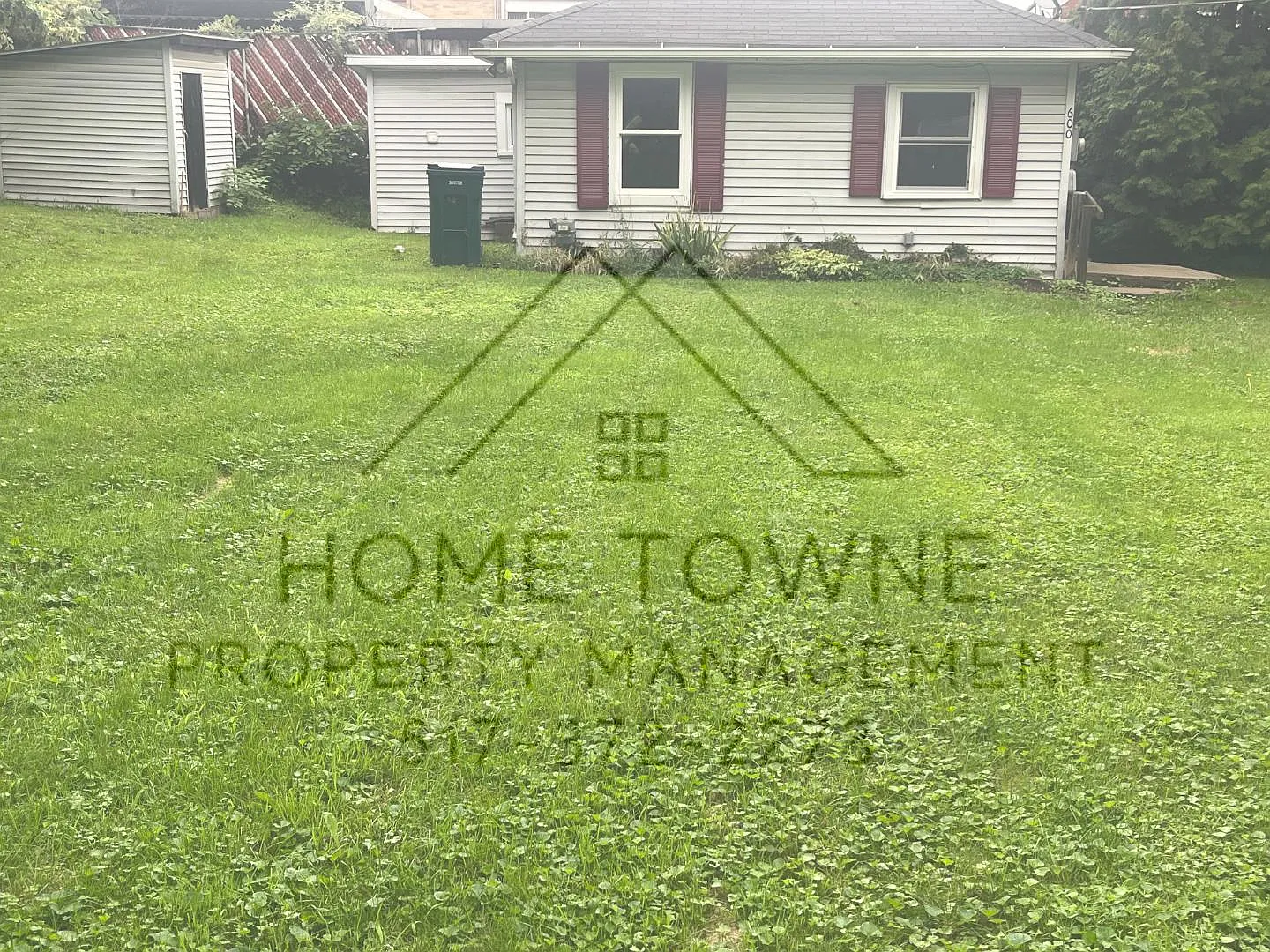 600 W Hodge Ave — Photo 1