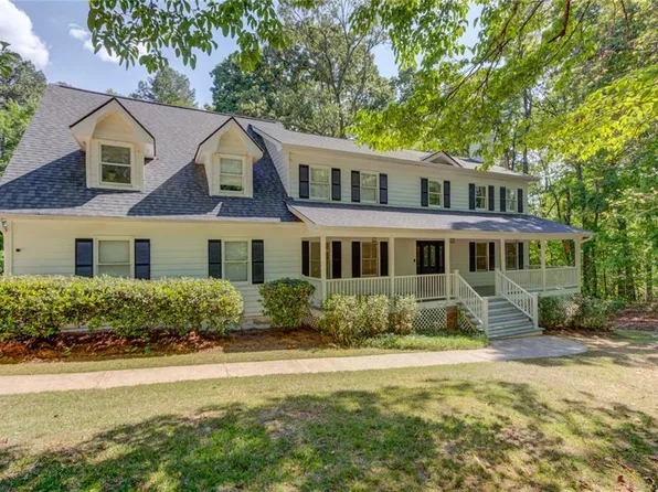 1051 Riverside Rd, Sugar Hill, GA 30518