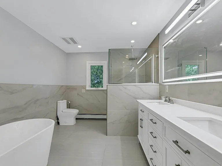 268 Center St — Photo 16