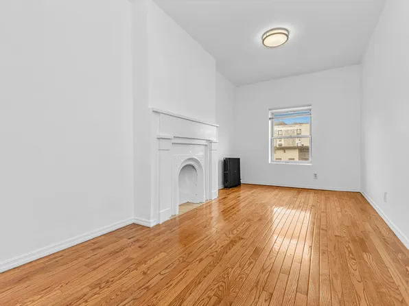 116 Ryerson Street image 7 of 15