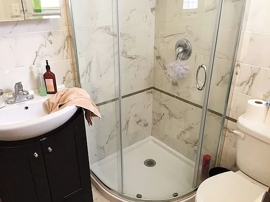 Rented by Joe Gotham LTD | media 8