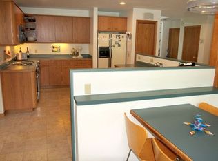 6353 Stonefield Rd, Middleton, WI 53562