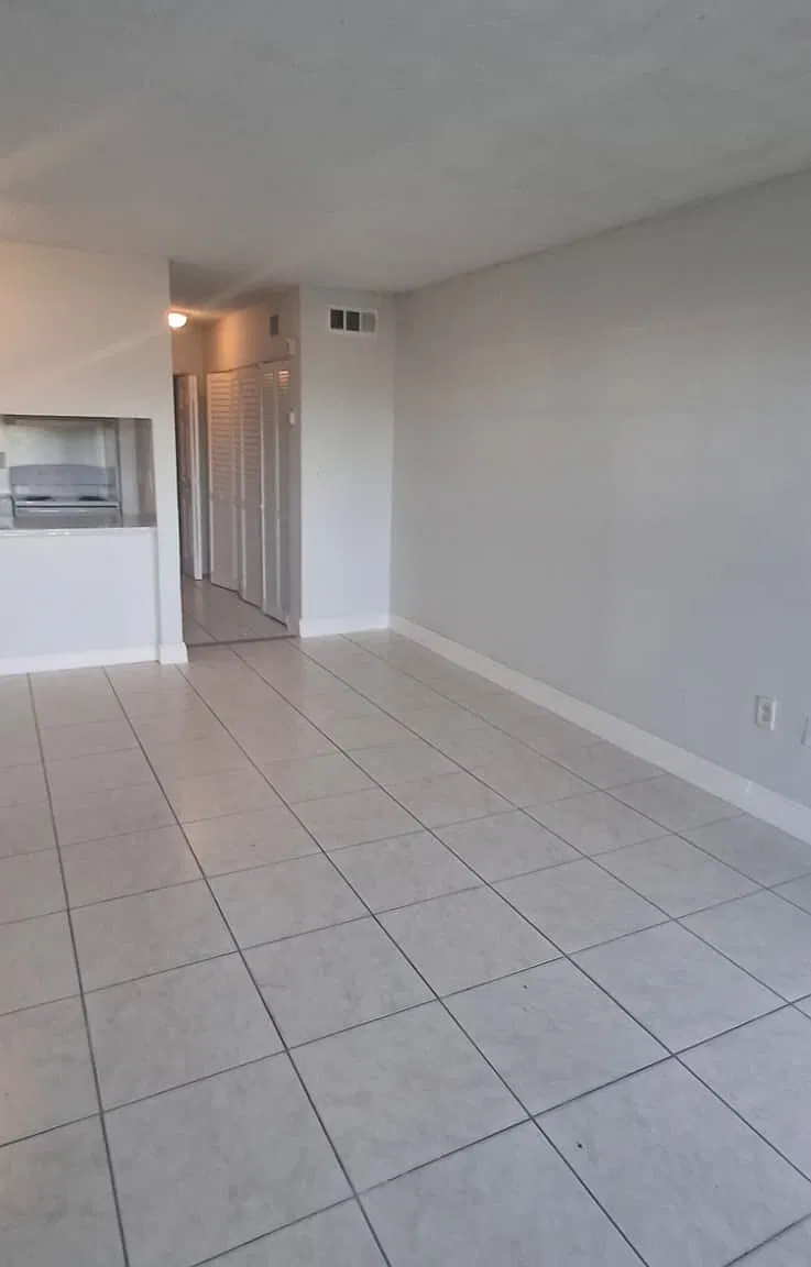 251 NW 177 ST #105 - 105 — Photo 3