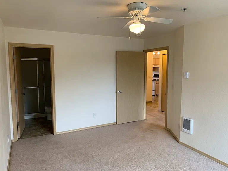 Boulder Creek Apartments — Photo 30