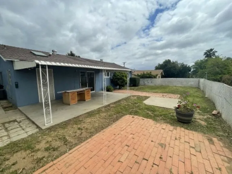 1349 Taft St — Photo 14