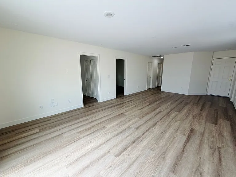 8688 Mesquite Hills St — Photo 18