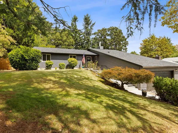 4208 Riverview Dr, West Linn, OR 97068